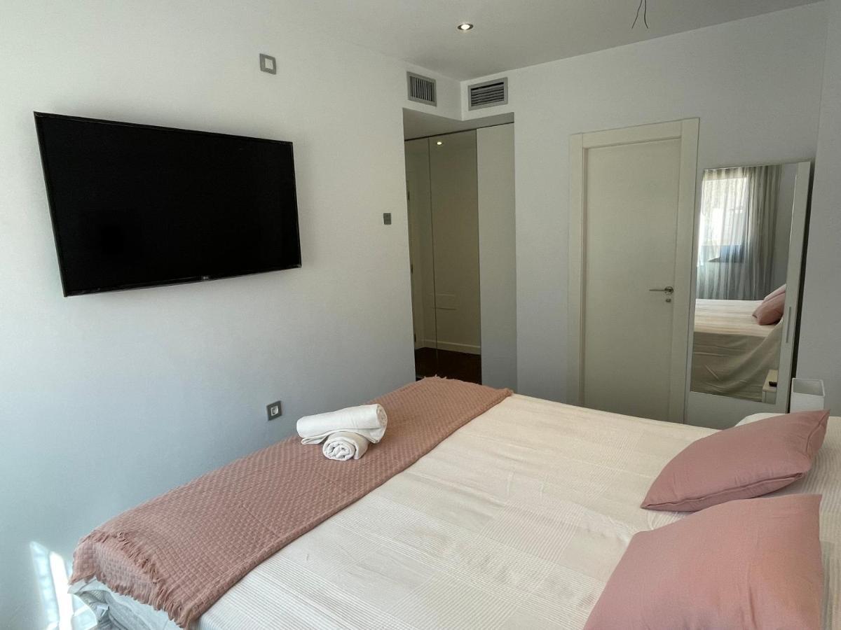 Moderno Apartamento Con Plaza De Garaje En Pleno Centro De Almería Zewnętrze zdjęcie