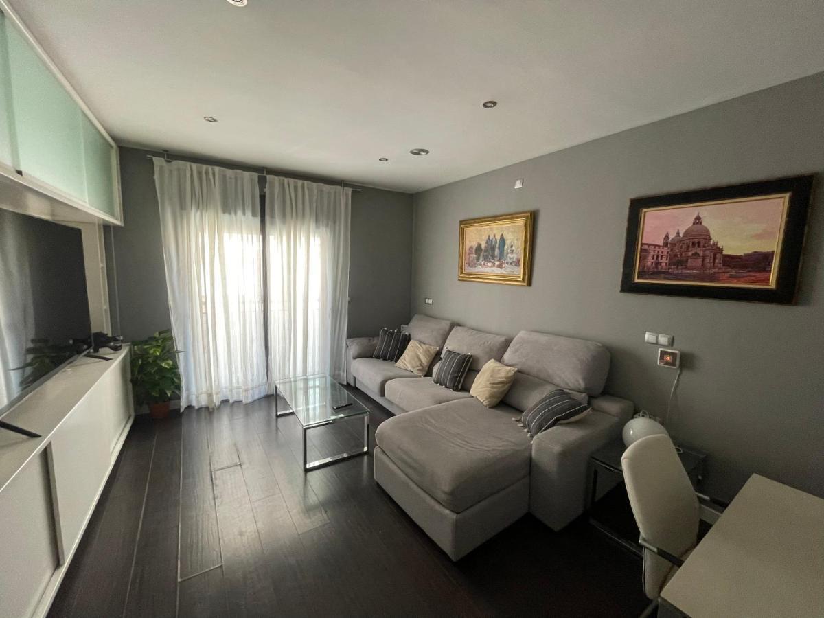 Moderno Apartamento Con Plaza De Garaje En Pleno Centro De Almería Zewnętrze zdjęcie