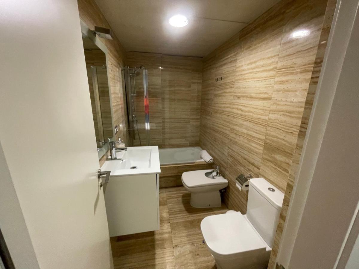 Moderno Apartamento Con Plaza De Garaje En Pleno Centro De Almería Zewnętrze zdjęcie